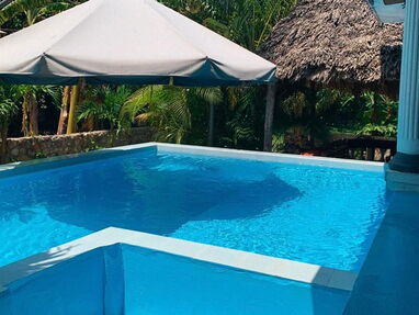 ⭐ Renta casa de 2 habitaciones, cocina equipada, terraza,ranchón, piscina, parqueo en Guanabo - Img 64569480
