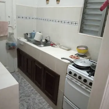 Casas Habana apartamento en el Vedado 4 cuartos 2 baños por línea y L,con garaje - Img 94655637