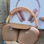 AirPods Max (También disponibles en Blanco)Tienda física en en Vedado y Mensajería Disponible - Img 57658973