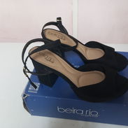 Vendo zapatos con tacón a 10 USD o su equivalente en pesos cubanos - Img 55004162