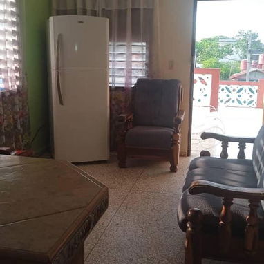 🔑 Cod. Z | Alquiler de Casa en Guanabo Centro cerca de la Playa 🏖️ - Img 123907366