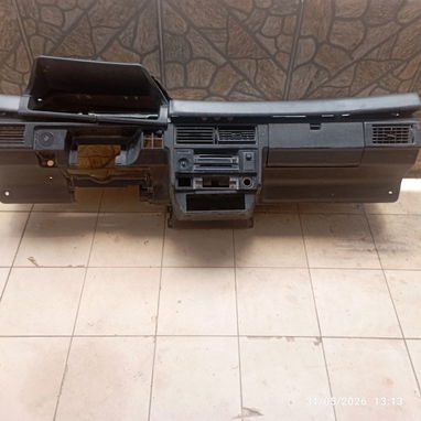 Venta de consola de Moskvich 2141 - 2/2