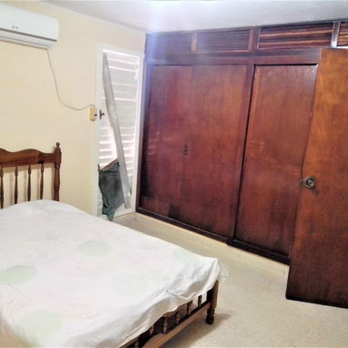 Rento casa de 3 habitaciones y garaje en Santos Suárez, 10 de Octubre, Tiempo indefinido. Precio 300 USD - Img 124783559