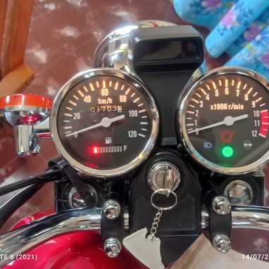 Moto Jincheng JC 125CC 4 tiempos roja, con chapa, poco tiempo de uso - Img 125885435