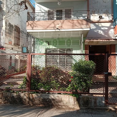 RENTA APTO. INDEPENDIENTE EN VEDADO 250 USD - Img 124942268