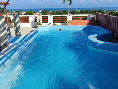 Se renta casa grande y confortable de 5 habitaciones en la playa de guanabo con piscina. 54026428 - Img 30907736