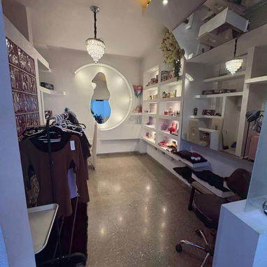 💎 SE VENDE SALON DE BELLEZA– NEGOCIO TOTALMENTE EQUIPADO Y LISTO PARA OPERAR - Img 124841582