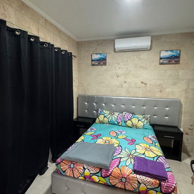 Alquilo CASA DE LUJO de 7 habitaciones con piscina en Guanabo - 5/10