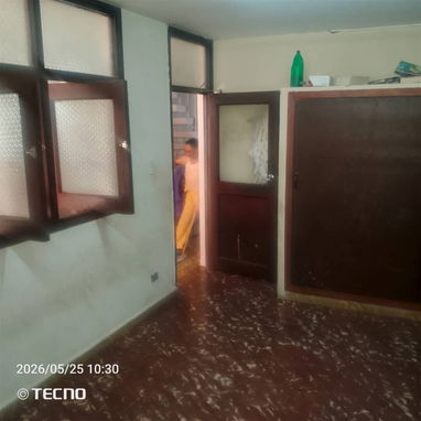 *$45.000usd o €. En venta Casa  puerta de calle en Centro Habana.  Cerca de las avenidas Galiano, Zanja. - 2/10