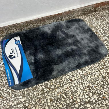 Alfombras peluche en 2500cup Medidas: 40 cm x 60 cm - Img 123344998