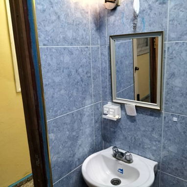 Apartamento independiente en el vedado - Img 125583074
