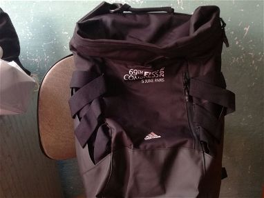 Vendo mochila nueva grande para viaje, campismo, alpinismo y otros - Img main-image