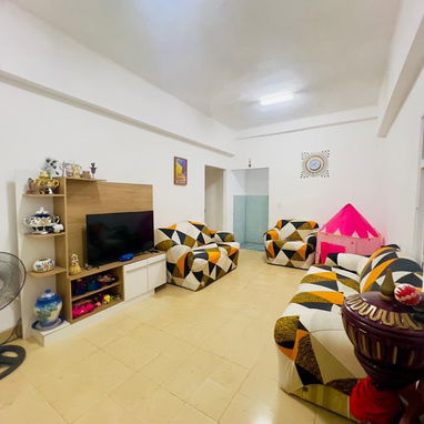 Venta APTO Vedado 1er piso cercano a 25 y O. 2/4 valla de Garage 53356139 - 9/10