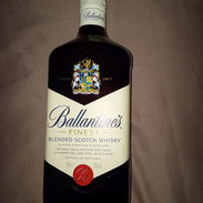 Ballantine Whisky - Img 58282476