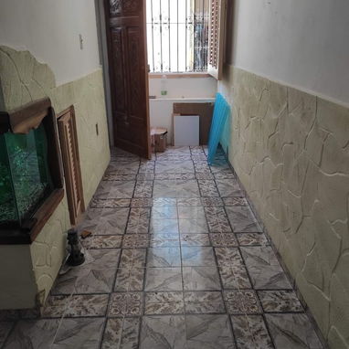 Se vende en casa en centro - Img 123583163