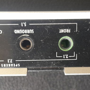 Vendo tarjeta de audio externa USB para computadora nueva en su estuche con su cable USB - Img 123102351