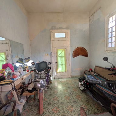 Oportunidad en Santo Suárez. En venta amplio biplanta en bajos del año 1940, con 84,51 m² y excelente ubicación !!! - Img 120163423