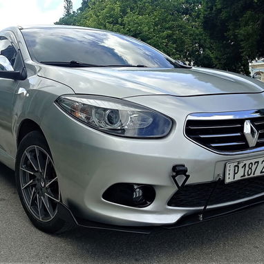 Vendo Renault Fluence del 2014 - 2/9