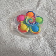 Se venden Fitget Spinner nuevo de 6 aspas en estuche. - Img 56386516