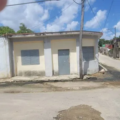 Casa en zona céntrica de Guanabacoa - Img 126031661