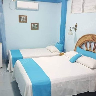 RENTE hostal de 6 habitaciones triples con Qba Hostin 360 en Santiago de Cuba. - 3/10