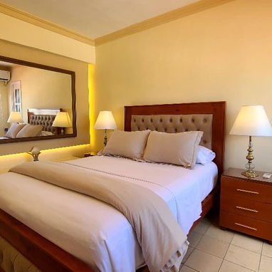 🧭 Hermoso Apartamento de 1 Habitación con Vista al Mar en el Vedado (No se Va la Luz) REF 1435 - Img 109842139