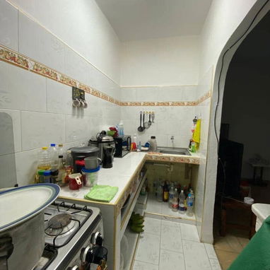 🔵Apartamento en centro habana ( SanLeopoldo ) 🏡📍🔵   ^ Características  * sala  *  cocina con gas de la calle  * baño - 8/10