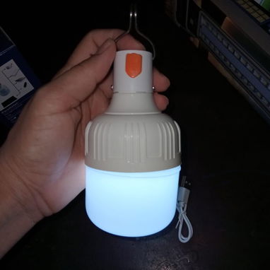 FOCO LED RECARGABLE POR USB, 20W Y 40W, ENTREGA DE FACTURA, VARIEDAD DE BOMBILLOS Y LÁMPARAS RECARGABLES - Img 123206879