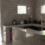 REBAJADA A $20.000usd  CON AJUSTE  En venta casa  puerta de calle con garaje en Párraga  Arroyo Naranjo. - Img 57604447