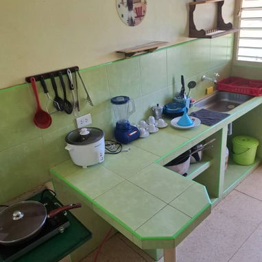Se renta casa en Guanabo a partir de 2 habitaciones, todas climatizadas y espacio para varios autos. - Img 120956760