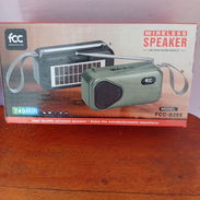 Radio recargable marca Fcc, solar y AC - Img 57686873