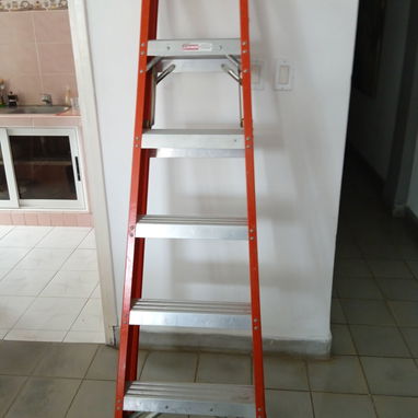 Vendo escalera nueva - Img 126620844