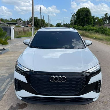 Audi Q4 E-tron 10mil millas 100% eléctrico - Img 125521591