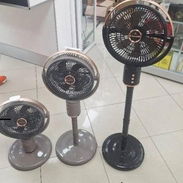 VENTILADOR / RECARGABLE / 3 POSICIONES / BATERIA DURADERA / POTENTE Y LIVIANO / FAN / AIRE / FRESCO / - Img 50295441