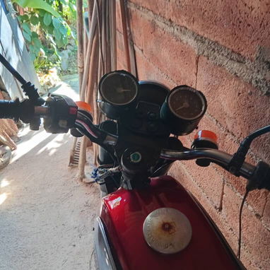 Moto jagua - Img 122983150