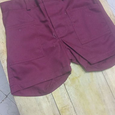 Uniformes escolares - Img 118670511