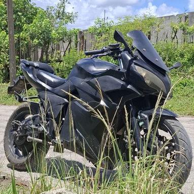 Moto electrica deportiva Racing - Img 125910679