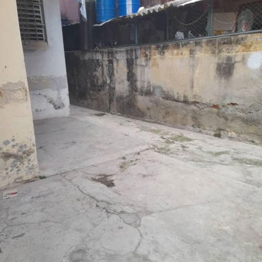 Vendo apartamento de 1 cuarto ,planta baja de un biplanta ,Marianao - Img 123727393