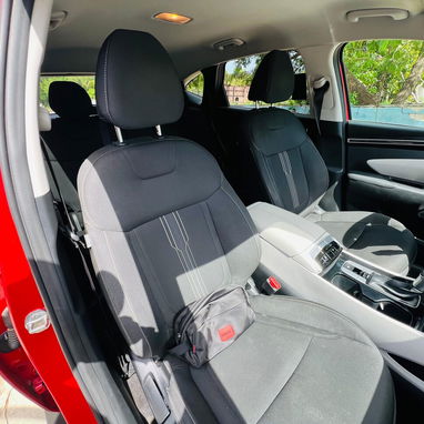 Vendo o negocio yhunday Tucson del 2023 con 34 mil millas - Img 102543716