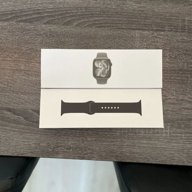 Apple Watch Series 11 GPS + Cellular totalmente nuevo y original, caja de titanio pizarra de 46 mm con correa negra. - 3/4