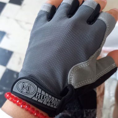 GUANTILLAS PARA EL GIMNASIO,BICI,MOTOS,ESTAN BUENAS A 2500 - Img 122303909