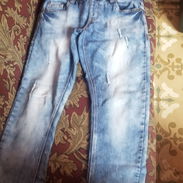 Vendo tres jeans de hombre poco uso - Img 58228890