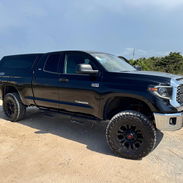 En venta Toyota Tundra SR05 versión deportiva - Img 56859306