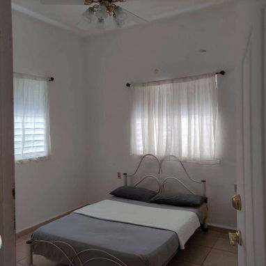 Casa con piscina en Guanabo - Img 114958578