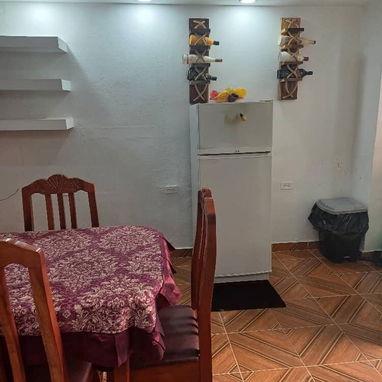 Renta de apartamento en bajos vedado - 3/3