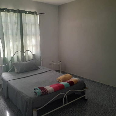Casa con piscina.  WhatsApp 5 8142662 - Img 120161912