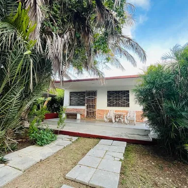 🏠Casa de Renta Guanabo. 🏖️Ubicada a 2 cuadras de la playa. 💵Precio:70 usd por noche - Img 118120424