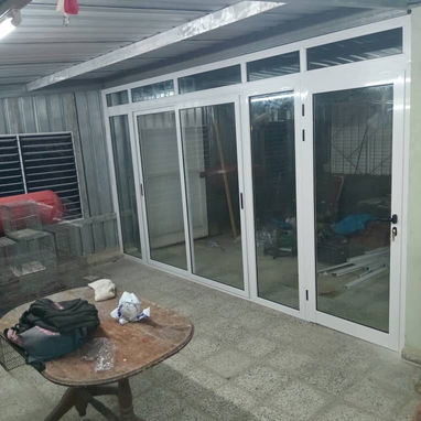 Carpintería de aluminio y cristal , puertas y ventas de aluminio y cristal , bajo de mesetas , paño fijo - Img 122651190