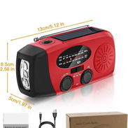 ‼️Radio portátil con panel solar + linterna LED + cargador extra por dinamo‼️Vedado/La Habana/53317139‼️ - Img 53719137