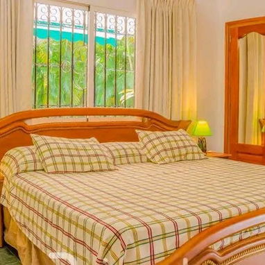 🏠 Mansión de Lujo Miramar. Gran Capacidad de Personas. Renta Para Extranjeros en Cuba - Img 115942709